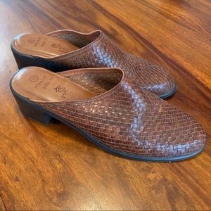 Leather woven mules (barley worn)